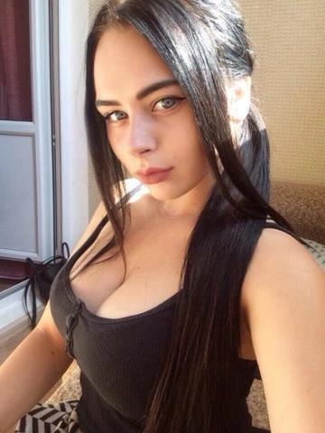 Одетта Очаровательная Брюнетка Владимиро-Александровское